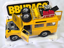 Camel Trophy Land Rover Series 3 109 Bburago Aziza Red Fuel Cans