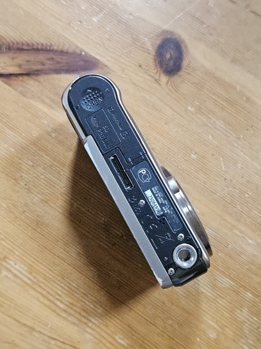 Sony Cyber-shot DSC-HX5V 10,2 MP Digitalkamera - Gold - Bild 4 von 5