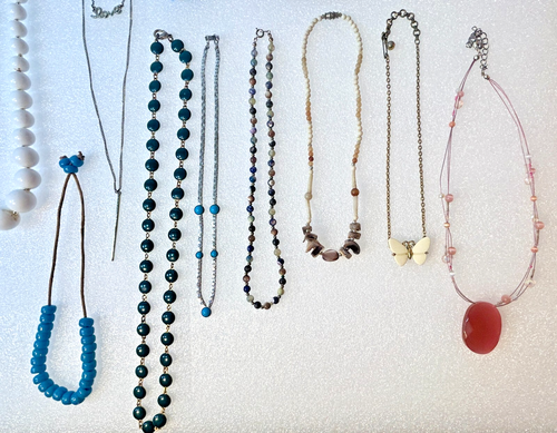 Costume Jewelry Necklace Lot – 20 Mixed Styles – Beads, Chains, Statement - Picture 5 of 5