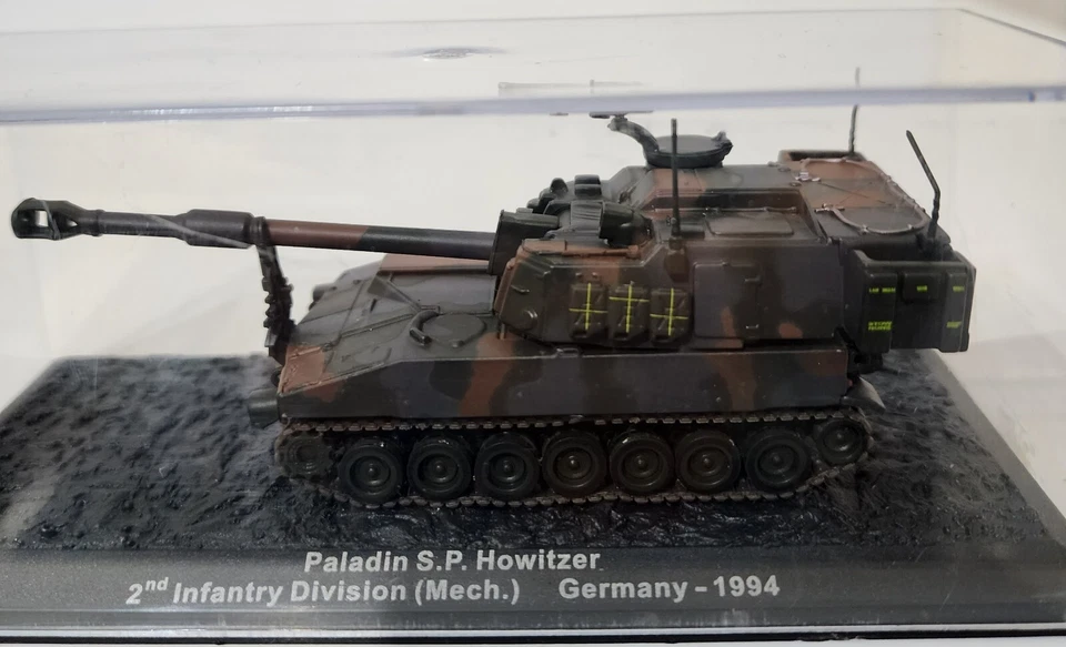 Combat Tanks 1:72 #20 Paladin S.P. Howitzer. 2nd Infantry Division Germany 1994 - Image 3 of 4