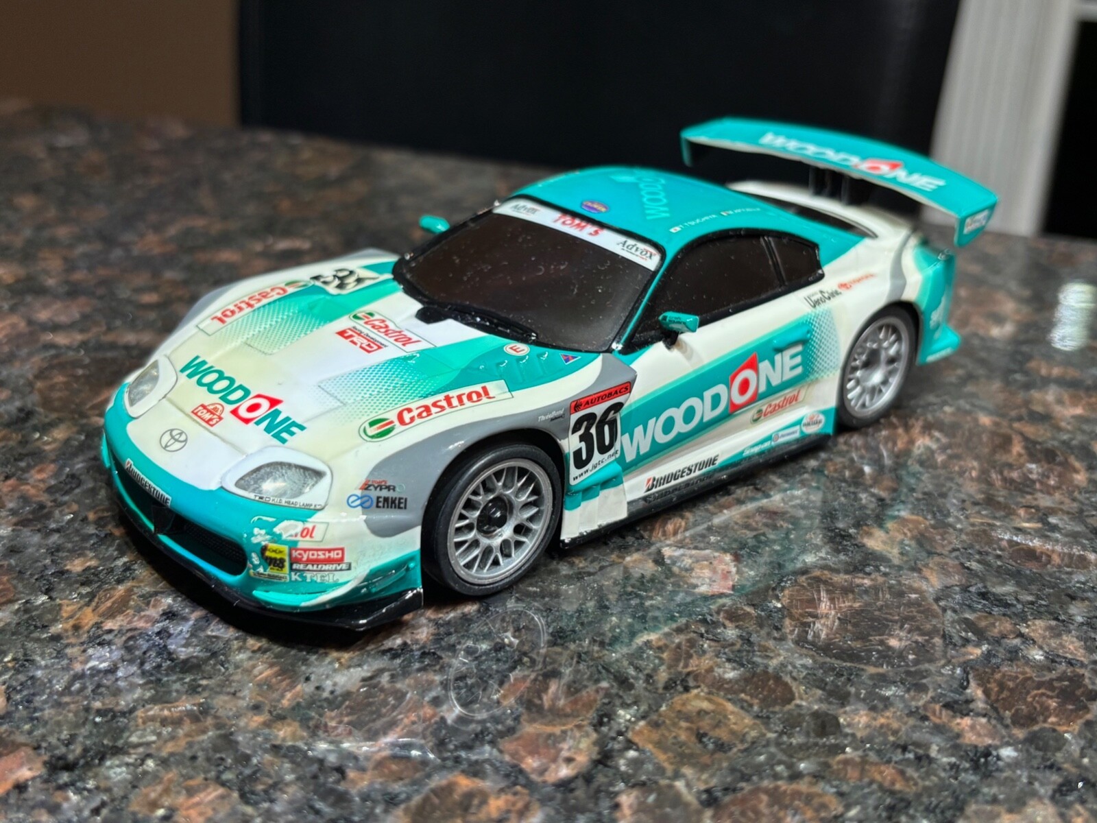 Picture 4 of 5
