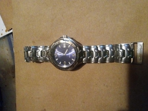 Guess WaterPro Herrenuhr mit blauem Zifferblatt - Bild 7 von 7