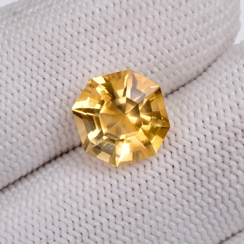3.70 Carats Natural Yellow Citrine Cushion Shape Custom Cut Loose Gemstone - Picture 4 of 4