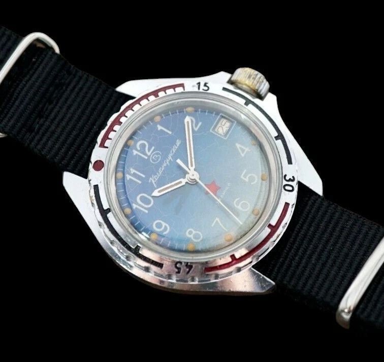 Soviet diver watch water resistance VOSTOK 17 jewel Komandirskie Zakaz MO USSR