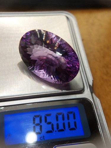 Massive laser cut Amethyst gemstone - faceted natural purple Quartz 85.00 CTS - Picture 13 of 13