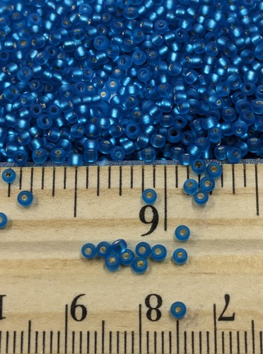Vintage Glass Seed Beads TOHO Japan Silver Lined Light Matte Blue 11/0 13g - Picture 5 of 5