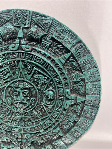 VTG. ZAREBSKI Possibly WALL PLAQUE 10 1/4" Round Crushed Malachite AZTEC MAYAN - Picture 6 of 16