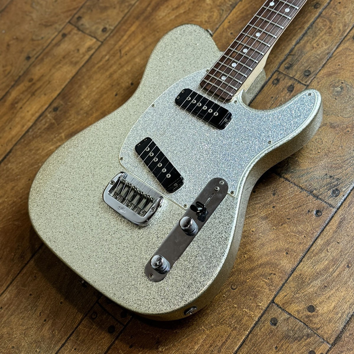 G＆L ASAT Special silver flakes 1997 G&L ASATシリーズ エレキギター1997 ASAT SPECIAL Silver Flakes