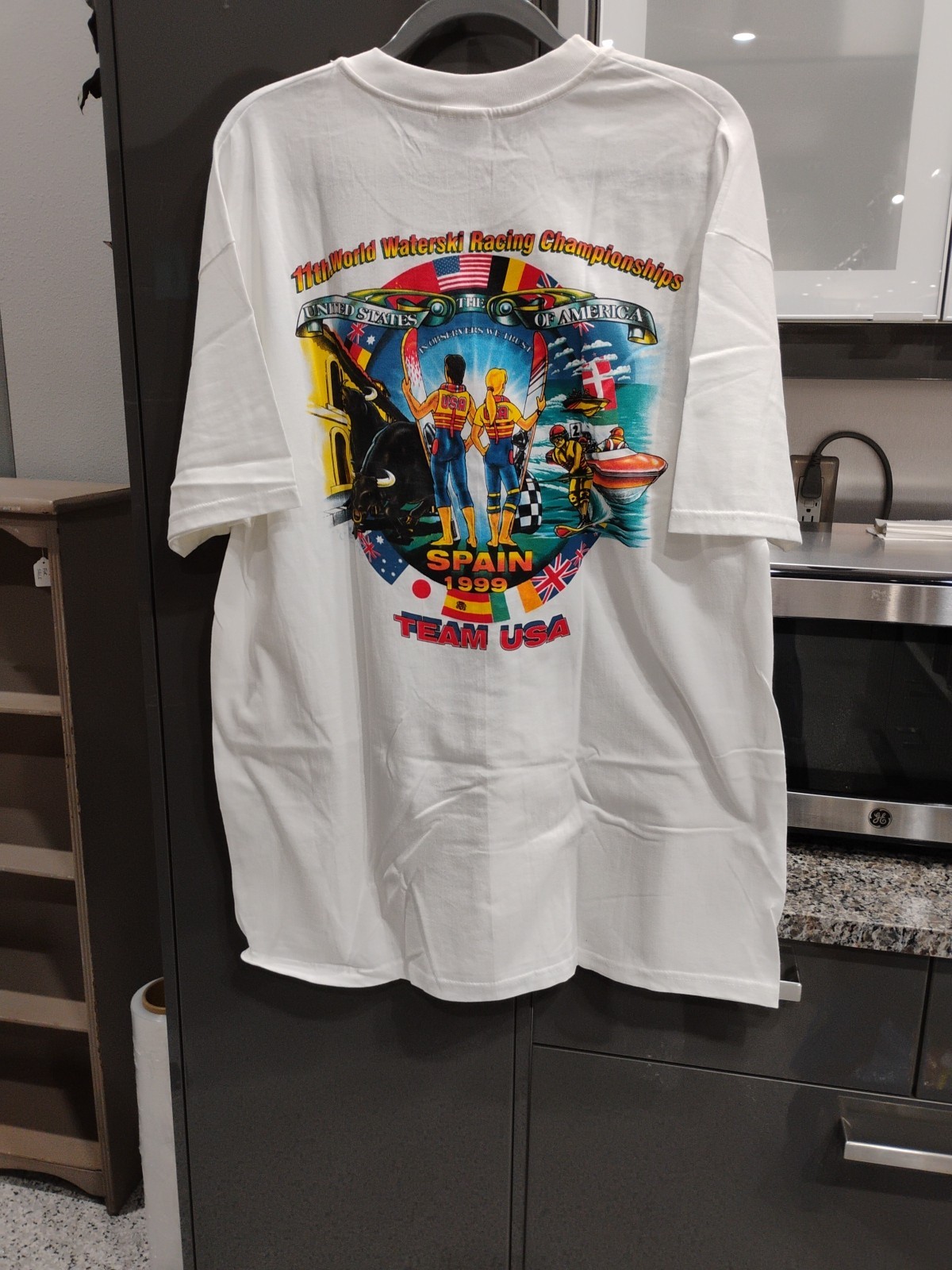 Picture 4 of 5