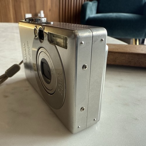 Canon PowerShot SD450 Silver 3x Optical Zoom 5.0 Mega Pixels Digital Elph Camera - Picture 6 of 20