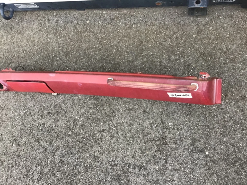 Pontiac Grand Prix Bonneville 1967 1968 tablero inferior inserto Foto 3 de 4