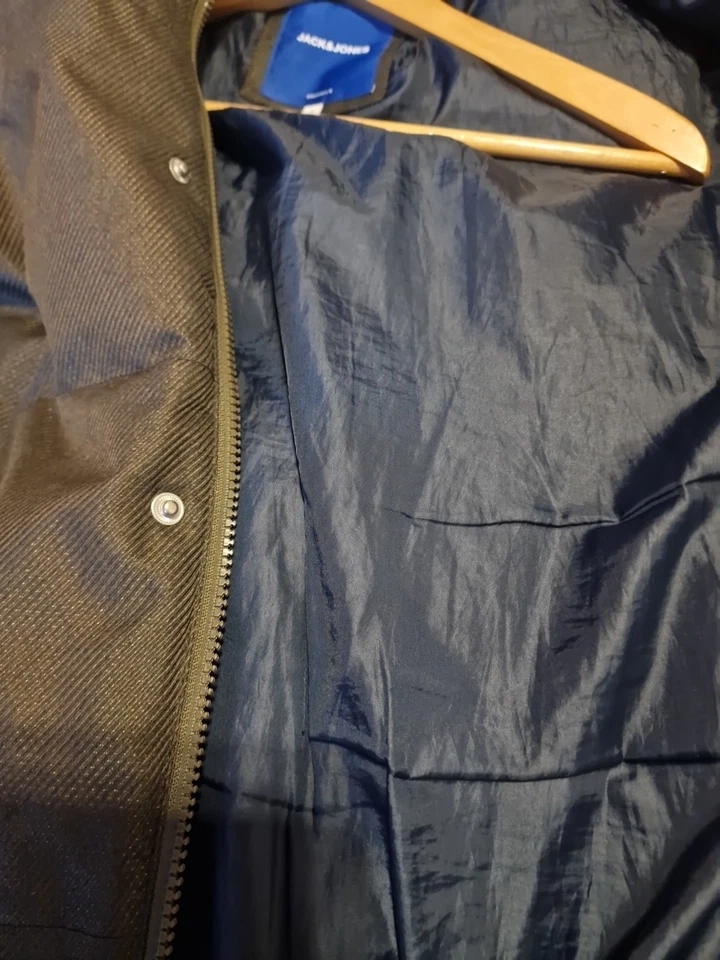 Jack&Jones Originals Jornewport  Padded Puffer Jacket Hooded. Large - Image 4 of 4