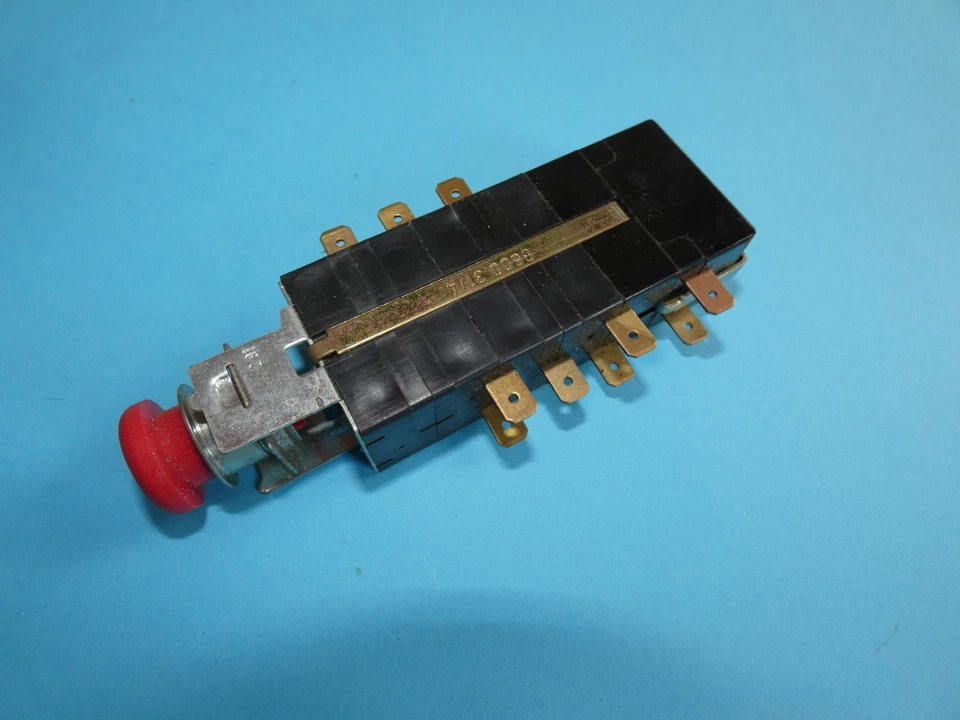 DDR Warnblinkschalter Warnblinkanlage 14 polig 8600.31/4 S4000 Multicar M 2/21 - Bild 4 von 4