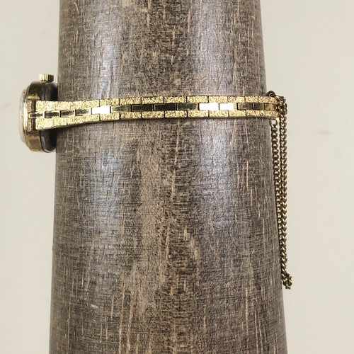 Vintage Timex Women BA CELL Fashion Gold Tone Quartz Analog 15mm Watch 5 3/4" - Picture 5 of 13
