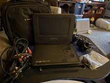 Insignia 10" Portable DVD Player with Swivel Screen - Black (NS-P10DVD18) W/Case