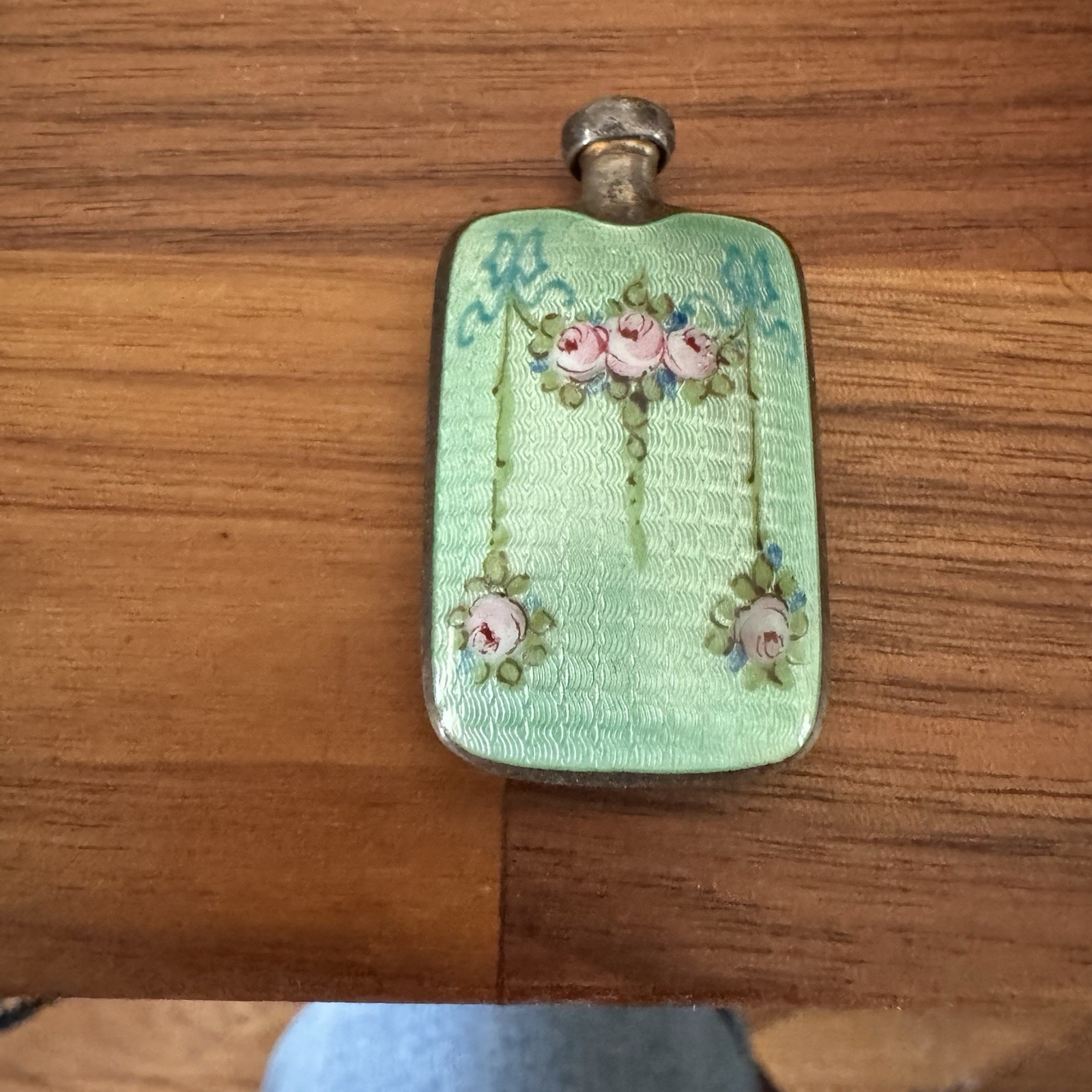 Picture 2 of 5