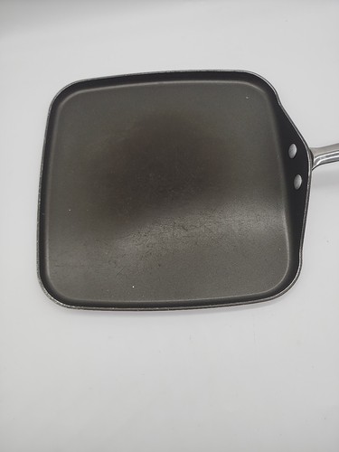 Sartén cuadrada antiadherente KitchenAid de 10,75 pulgadas - Imagen 2 de 7