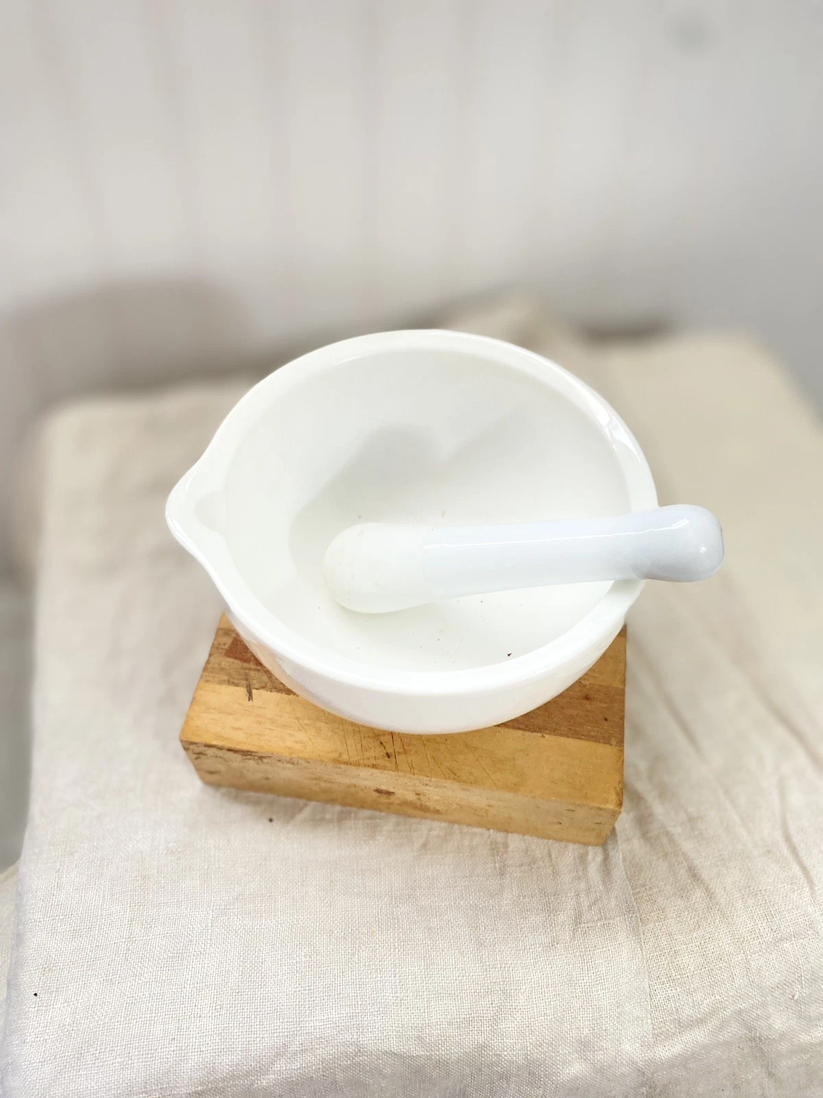 mortar and pestle vintage White Marble