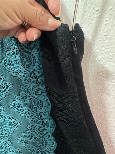 Free People ~ X Small ~ türkis & schwarz Spitze NATASHA figurbetontes hochgeschlossenes Kleid - Bild 5 von 17