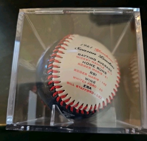 1961 World Series Yankees Commemorative Souvenir Baseball NEW WITH CASE - Picture 2 of 4