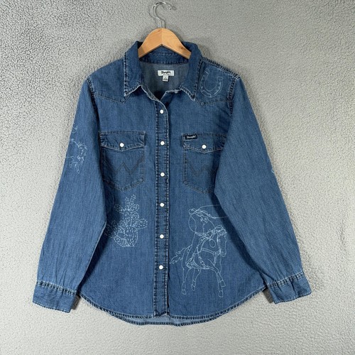 Camisa vaquera retro Wrangler para mujer Western estampada con láser iconos de vaquero perla a presión - Imagen 2 de 15