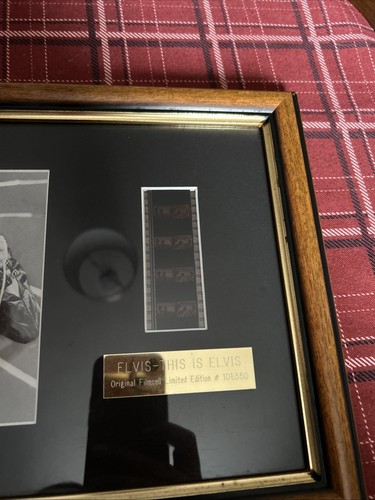 ELVIS PRESLEY SPECIAL EDITION FRAMED FILM CELL WITH CERTIFICATE OF AUTHENTICITY - Picture 3 of 5