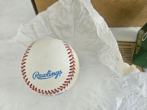 FRANK THOMAS CHICAGO WHITE SOX AUTOGRAPHED BASEBALL W/ COA BOX HOLDER NAME PLATE - Picture 8 of 11
