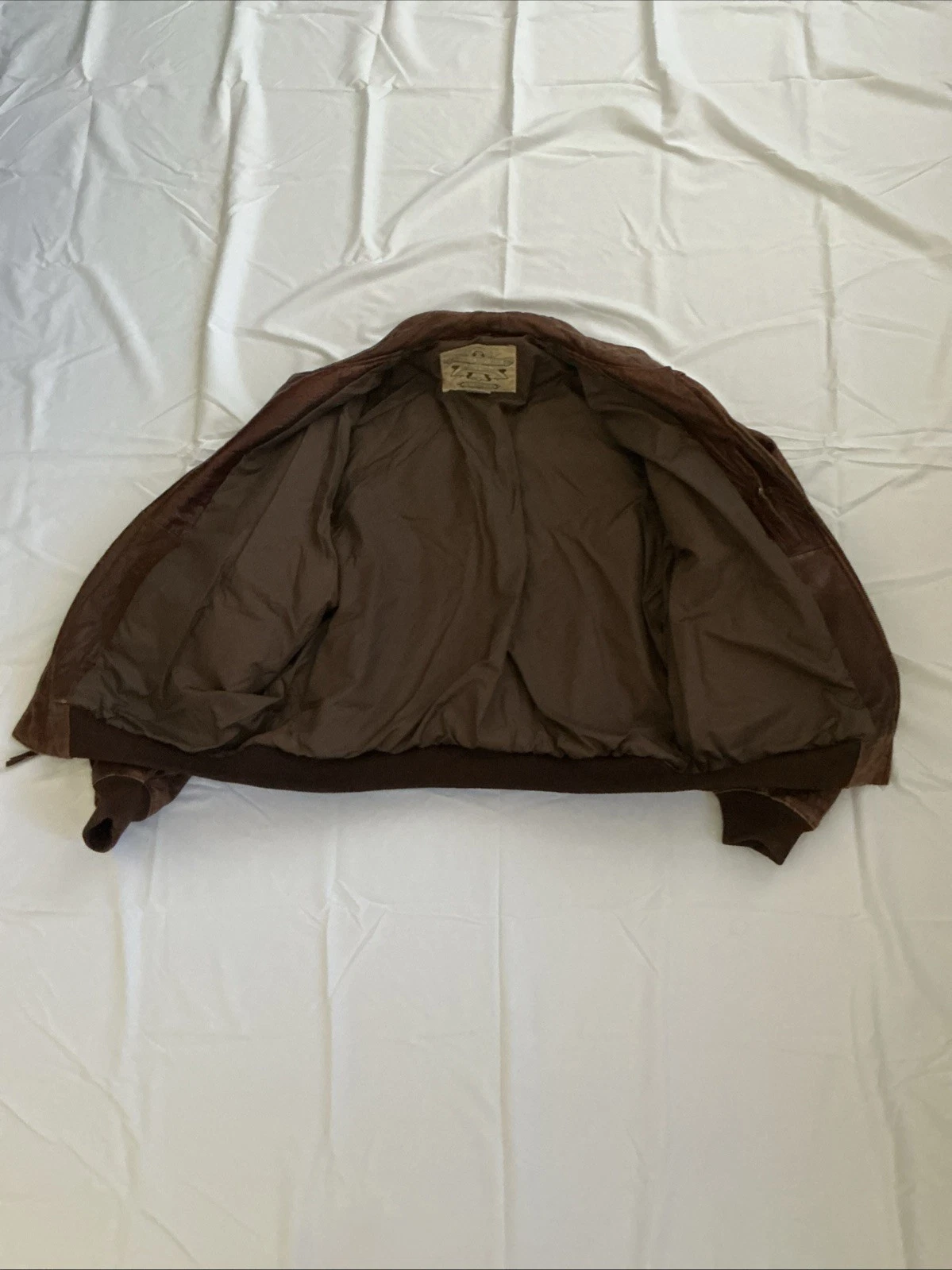 Vintage Banana Republic Leather Bomber Jacket - product detail image 2