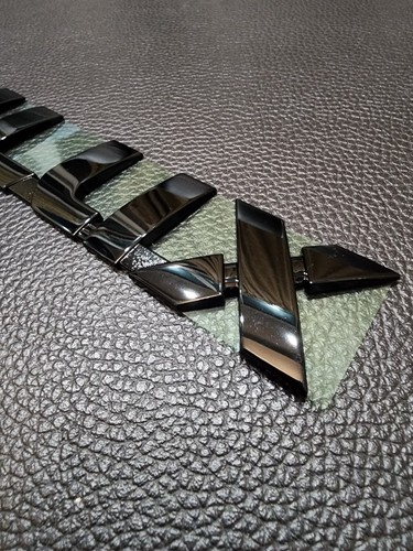 3/pcs GENUINE BLACK GLOSSY HILUX LOGO EMBLEM BADGE FOR HILUX REVO 2015-2023 - Picture 10 of 11