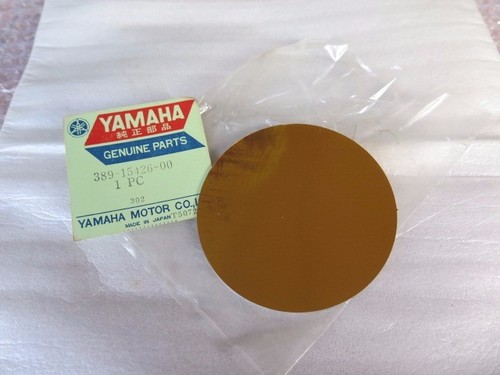 YAMAHA RD125 B RD200 A RD200 B COVER OIL PUMP 389-15426-00 GENUINE NOS JAPAN - Foto 3 di 4