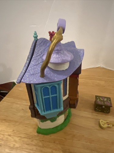 Disney Animators Collection Littles Playset Rapunzel House & a 5 Pieces - Picture 4 of 7