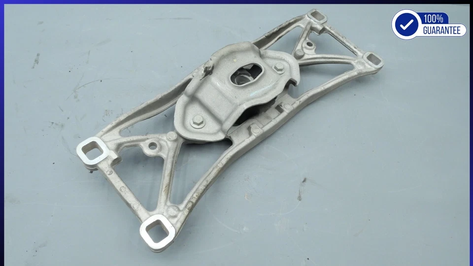 2002-2005 FORD THUNDERBIRD 3.9l v8 Automatic Transmission Support Holder Mount - Image 3 of 4