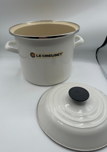Le Creuset White Enamel on Steel Stockpot Pasta Pot 8 Qt. Very Good Condition - Picture 3 of 9