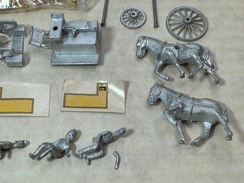 MATCHBOX MODELS OF YESTERYEAR Y4 SHAND MASON FIRE ENGINE UNPAINTED METAL KIT - Picture 6 of 7