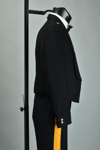 Rhodesian BSAP Uniform. Officer's 1970s Mess Dress, Boots, Spurs & Medals. KYZ - Picture 3 of 15