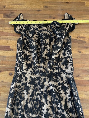Abito Tadashi Shoji nero manica ad aletta scollo a V pizzo abito linea A $400 donna taglia 8 - Foto 6 di 24