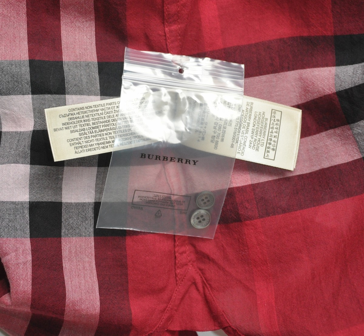 Burberry clearance etiqueta roja