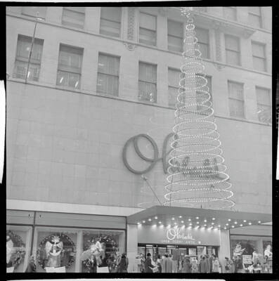 christmas-decoration-on-front-of-orbach-s-department-store-1961-old