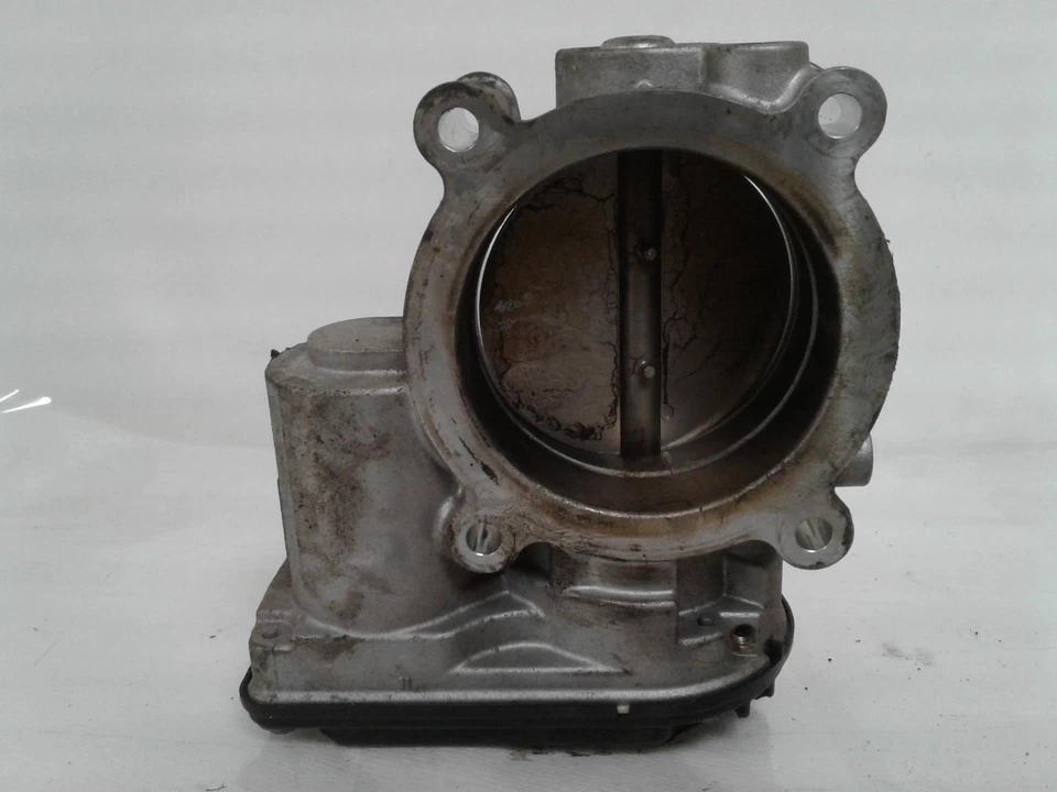 Used Fuel Injection Throttle Body fits: 2014 Ford Taurus Throttle Valve Assembly Foto 3 de 4