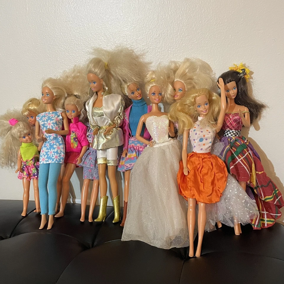 Lote Barbie Vintage (11 Muñecas) Incluye Ropa, Accesorios, Reparación 1966-1991 Foto 2 de 4