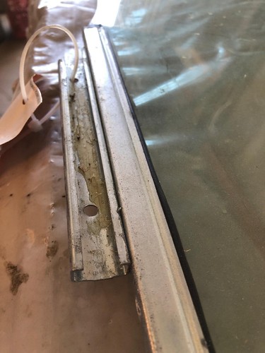 1998 - 2002 CHEVROLET GEO PRIZM Rear Door Glass Window Passenger Right Side OEM - Picture 4 of 18
