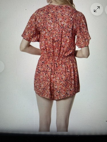 NWT Jessica Simpson Ditsy Rose Dorothy Shorts Romper Size Large - Picture 4 of 6