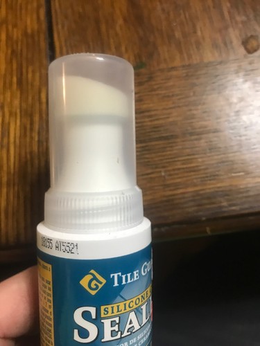 Tile Guard 4.3 Oz. Bottle Applicator Silicone Grout Sealer 9320  - 1 Each - Picture 4 of 4