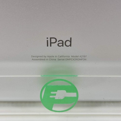 WiFi Only Apple iPad 7th Gen 32GB 18.5 Silver MW752J/A - Picture 9 of 9