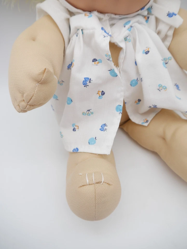 Cabbage Patch Kids Puppe weißes Kleid ca. 40 cm blond - Bild 3 von 4