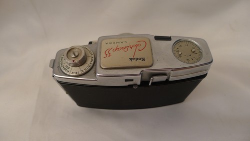 Vintage Kamera Kodak Colorsnap 35 im Koffer nimmt einen Kleinbildfilm auf - Bild 6 von 9