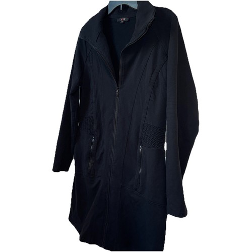 Lululemon Style Yest long black Jacket Active Full zip jacket size 10 Women’s