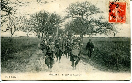 France Peronne - Soldiers old postcard - Picture 2 of 5