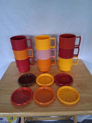 Tupperware Mugs With Coasters