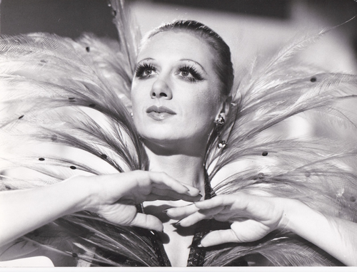 Margot Werner, Film-/Pressefoto, TV: Im Pass steht Peter Weck, 1975